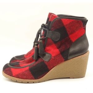 Wedge lace up booties